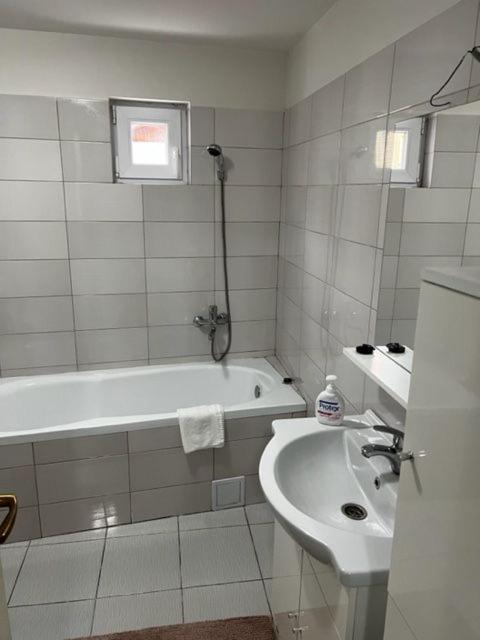 Apartament 9 Central Târgu-Mureş Εξωτερικό φωτογραφία